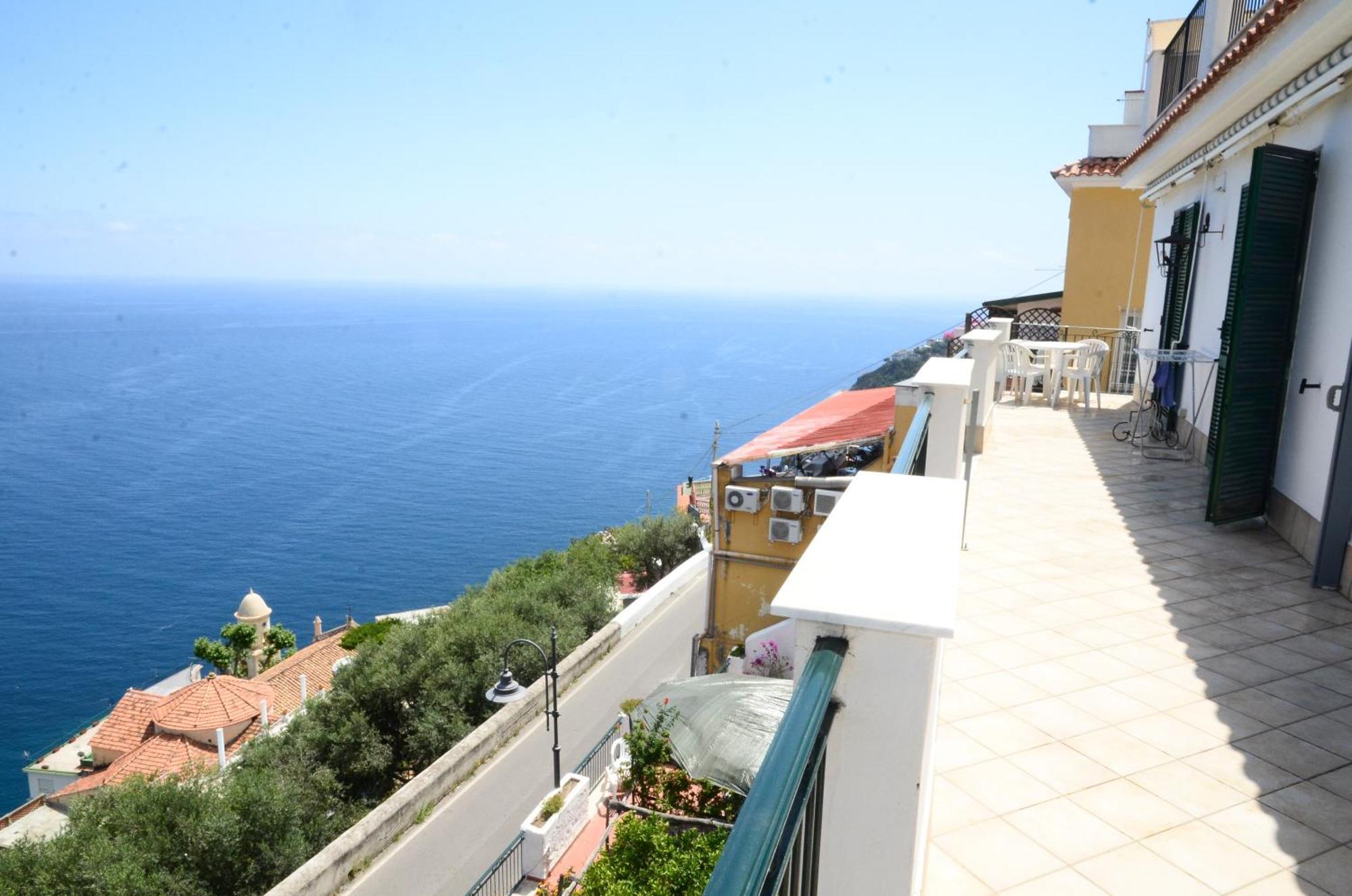 Aparthotel Amalfi Hills Habitación foto