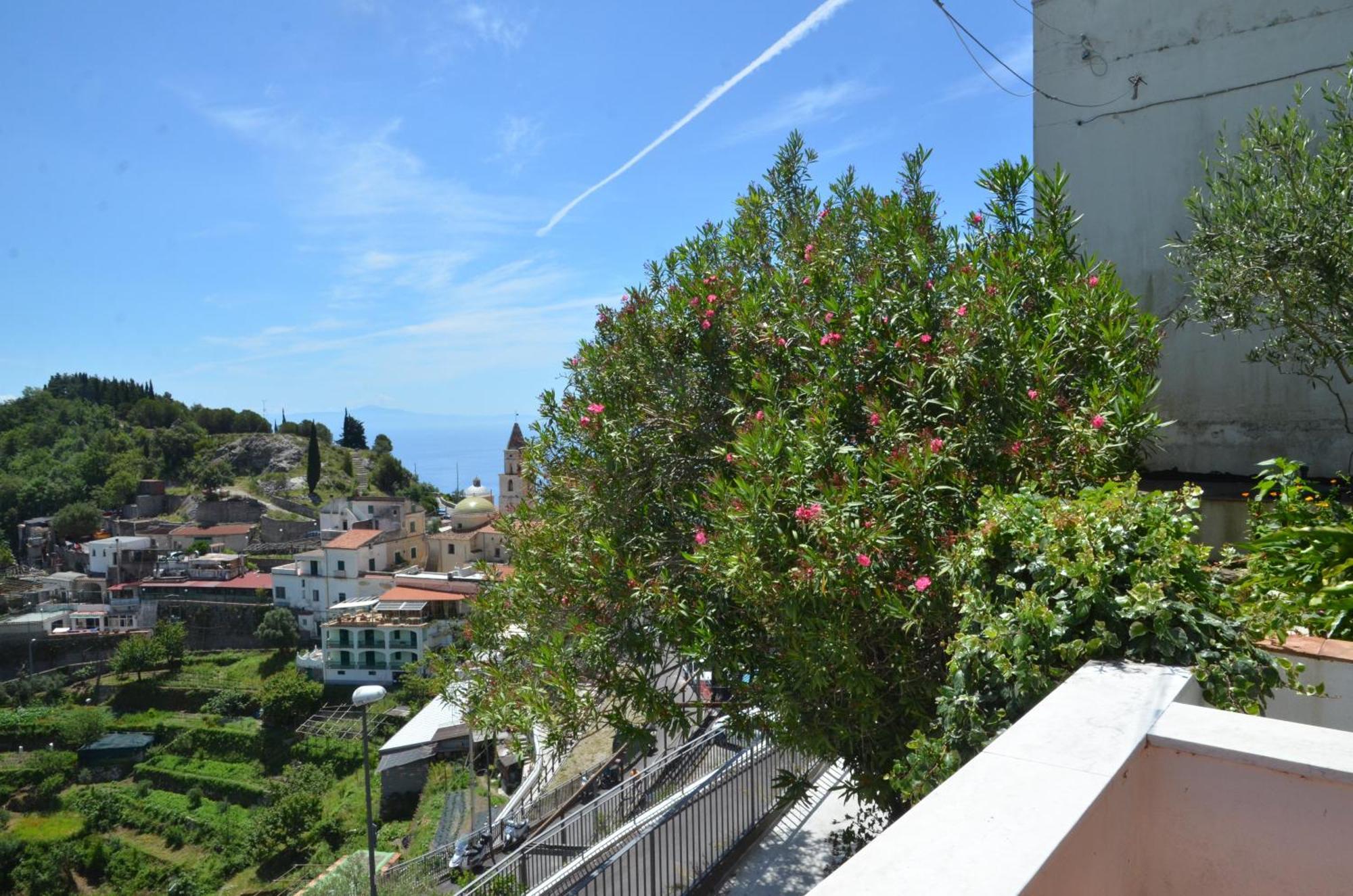Aparthotel Amalfi Hills Habitación foto